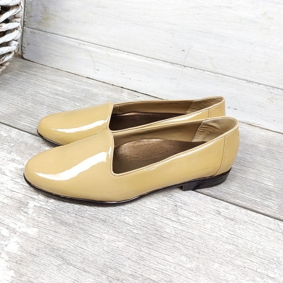 NEW-TROTTERS LIZ WM 9.5M TAN PATENT LEATHER PUMP - Picture 4 of 7